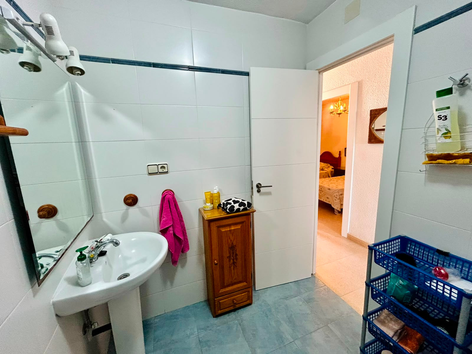 For sale - 3 Bedroom 1 Bathroom Apartment in Torrevieja - Costa Blanca  - Alicante
