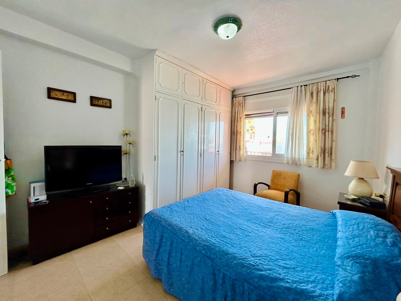 For sale - 3 Bedroom 1 Bathroom Apartment in Torrevieja - Costa Blanca  - Alicante