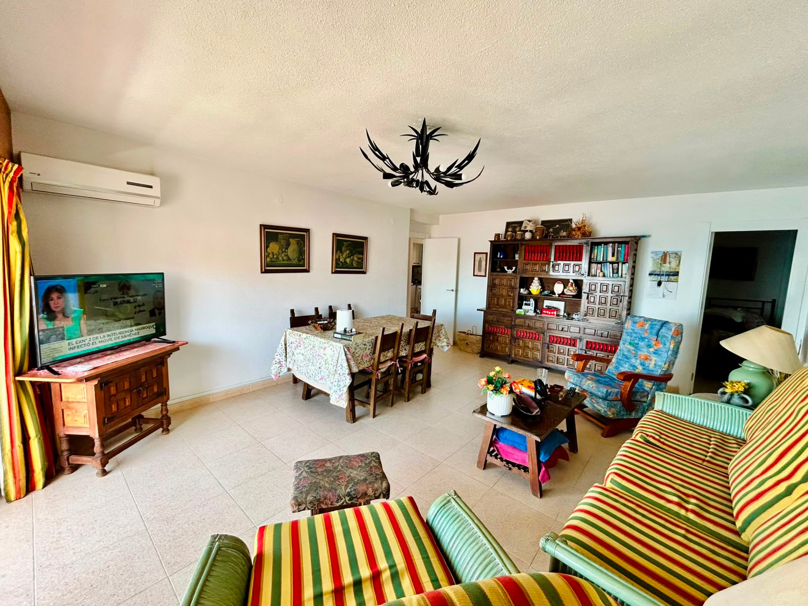 For sale - 3 Bedroom 1 Bathroom Apartment in Torrevieja - Costa Blanca  - Alicante