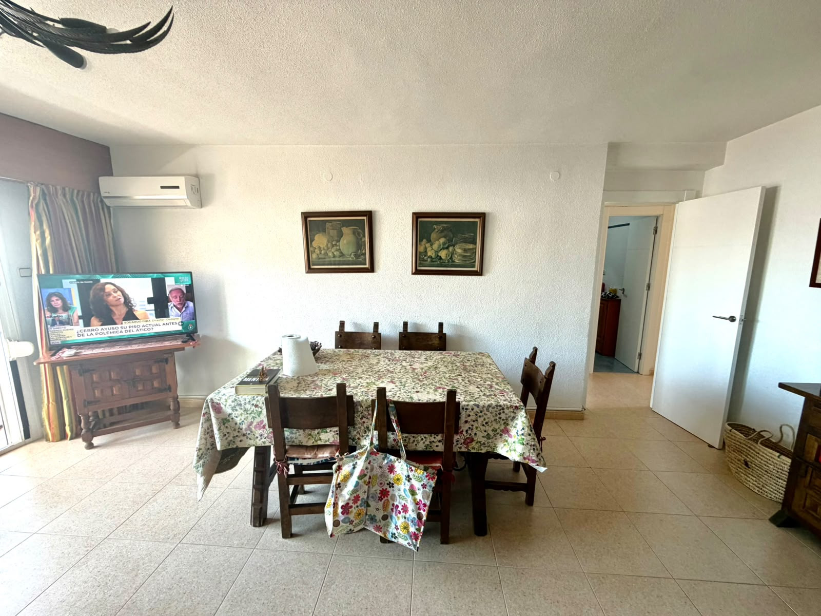 For sale - 3 Bedroom 1 Bathroom Apartment in Torrevieja - Costa Blanca  - Alicante