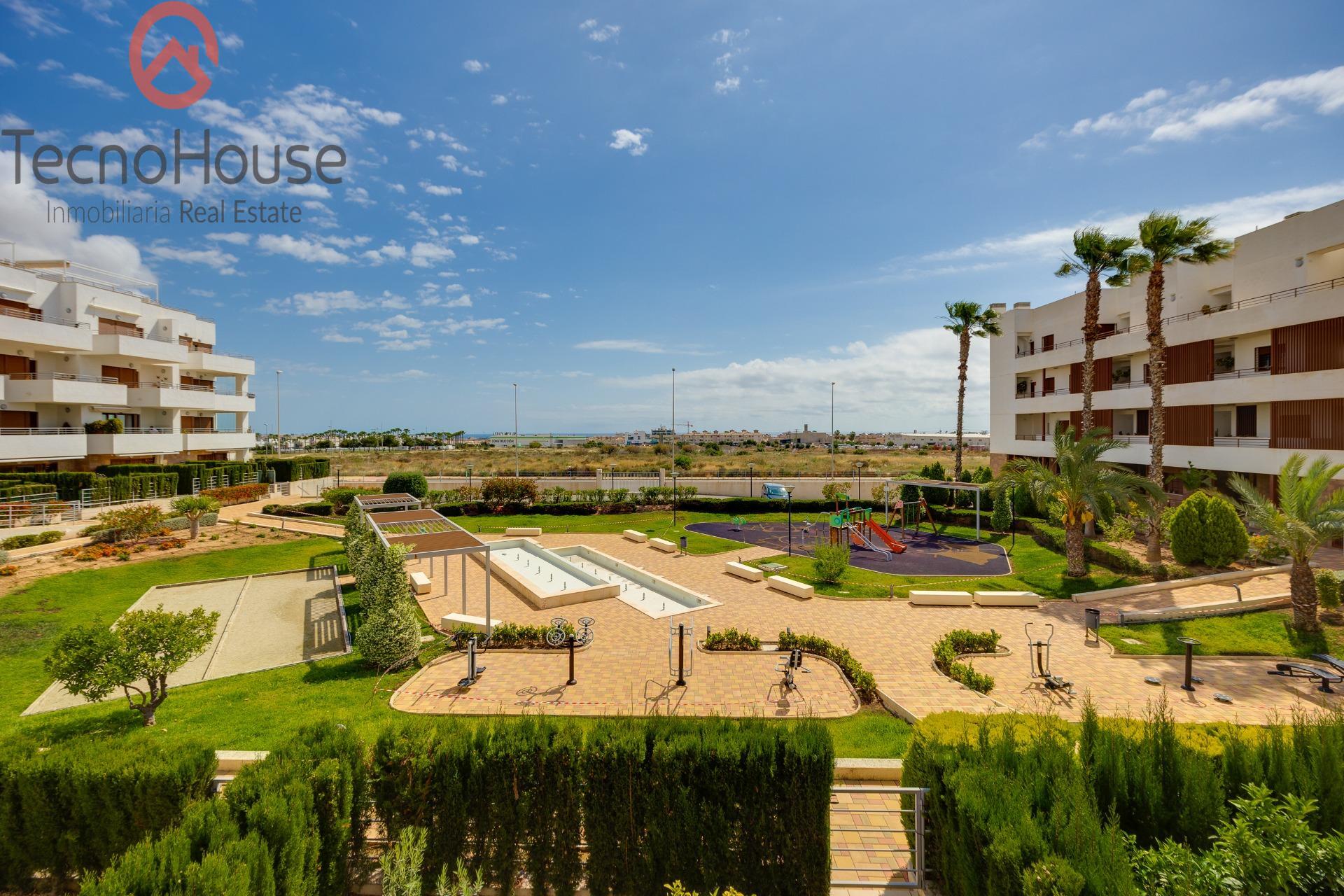 For sale - 2 Bedroom 1 Bathroom Apartment in Orihuela Costa - Lomas De Cabo Roig  - Alicante