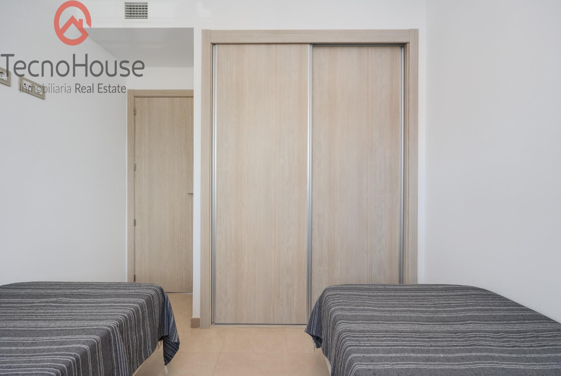 For sale - 2 Bedroom 1 Bathroom Apartment in Orihuela Costa - Lomas De Cabo Roig  - Alicante