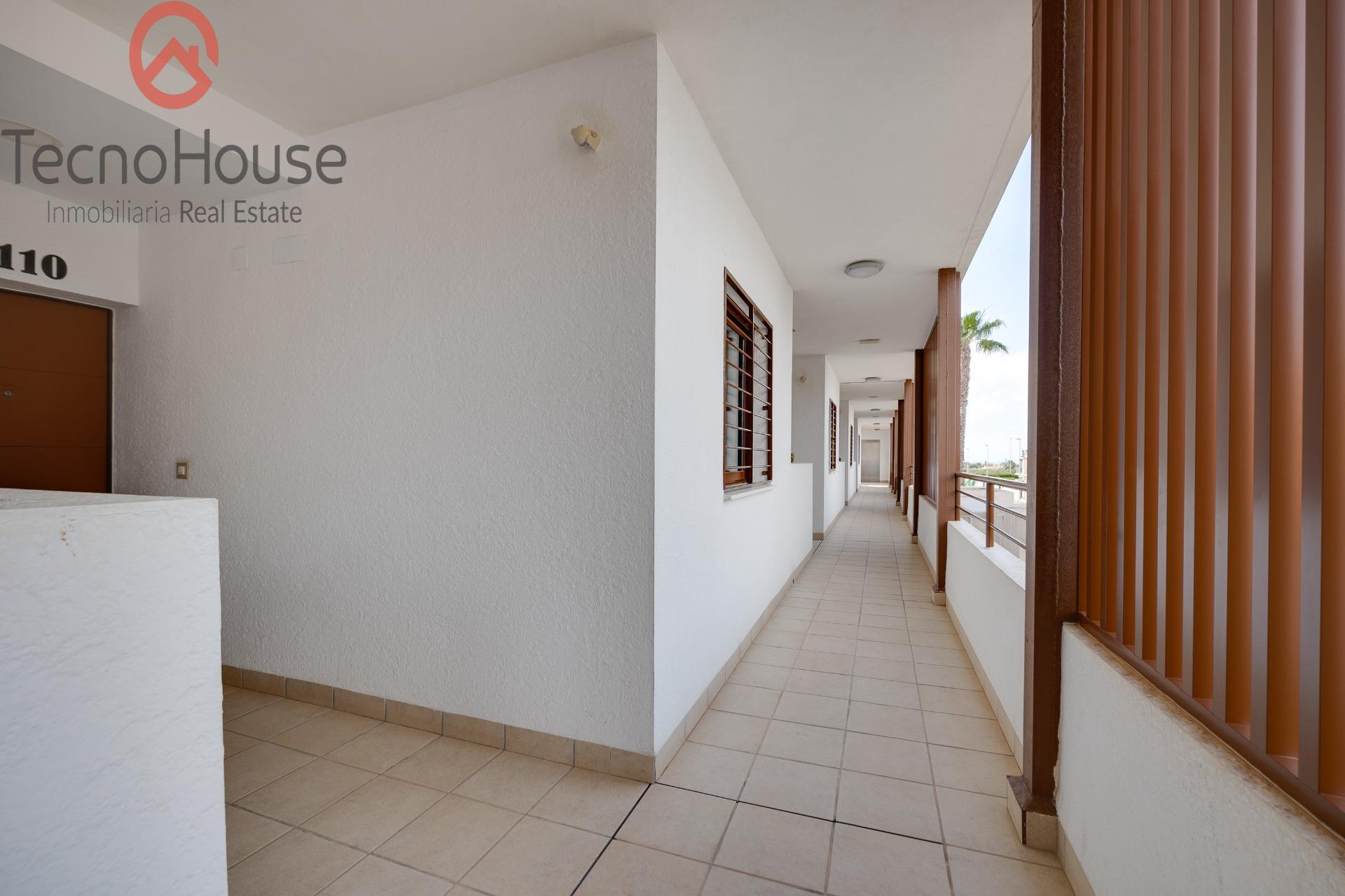 For sale - 2 Bedroom 1 Bathroom Apartment in Orihuela Costa - Lomas De Cabo Roig  - Alicante