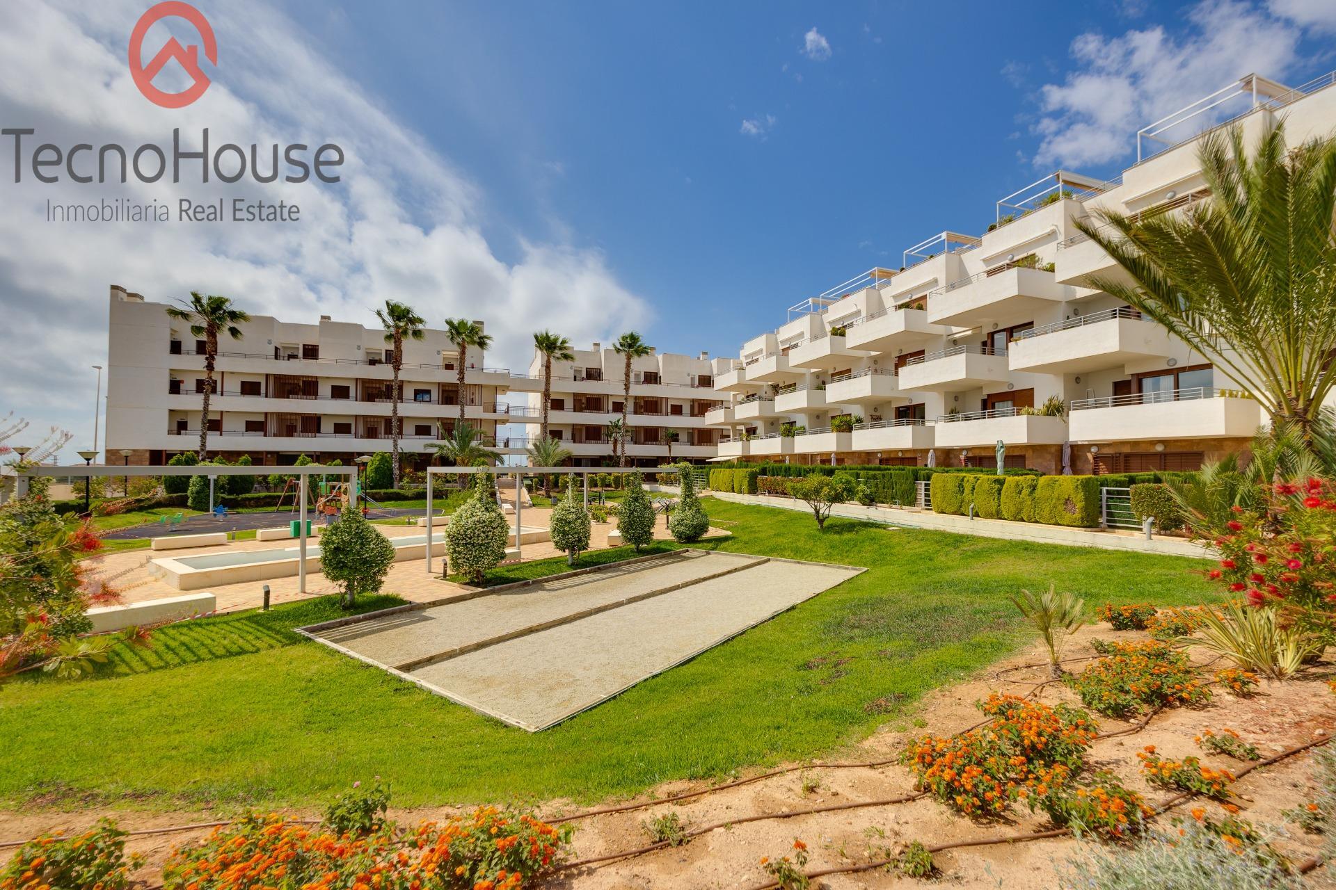 For sale - 2 Bedroom 1 Bathroom Apartment in Orihuela Costa - Lomas De Cabo Roig  - Alicante