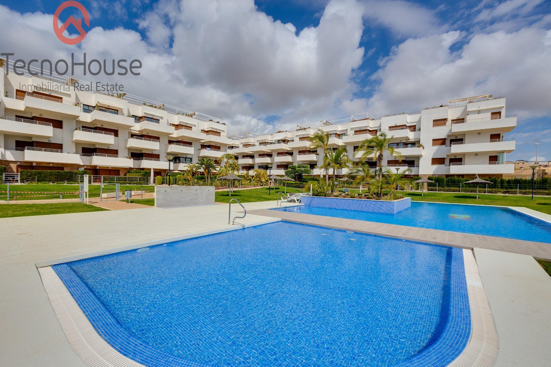 For sale - 2 Bedroom 1 Bathroom Apartment in Orihuela Costa - Lomas De Cabo Roig  - Alicante