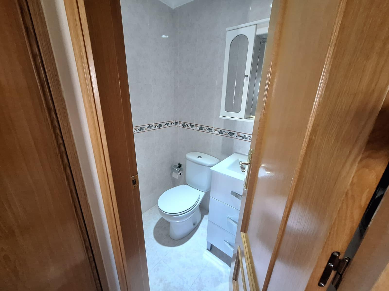 For sale - 2 Bedroom 1 Bathroom Apartment in Torrevieja - Playa Del Cura  - Alicante