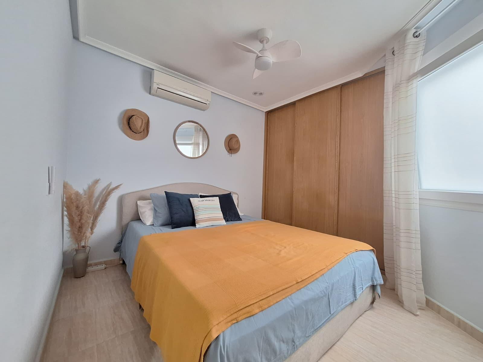 For sale - 2 Bedroom 1 Bathroom Apartment in Torrevieja - Playa Del Cura  - Alicante