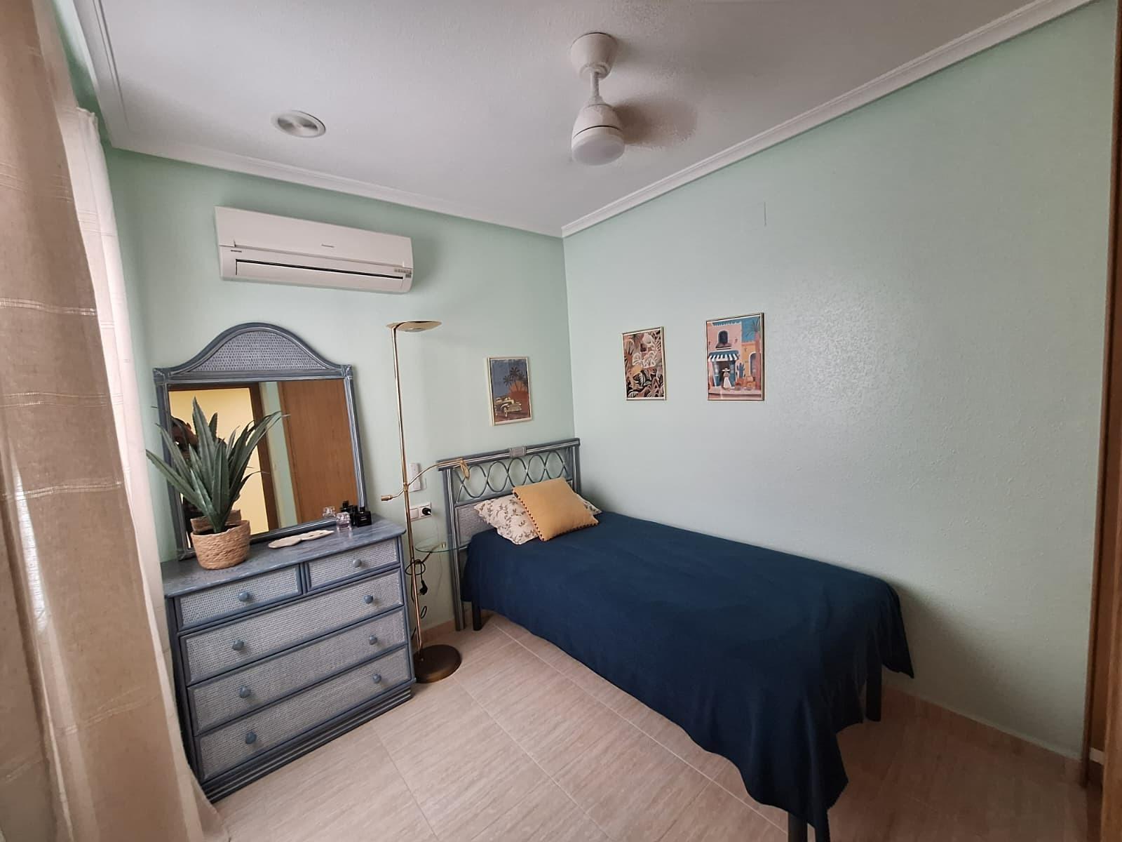 For sale - 2 Bedroom 1 Bathroom Apartment in Torrevieja - Playa Del Cura  - Alicante