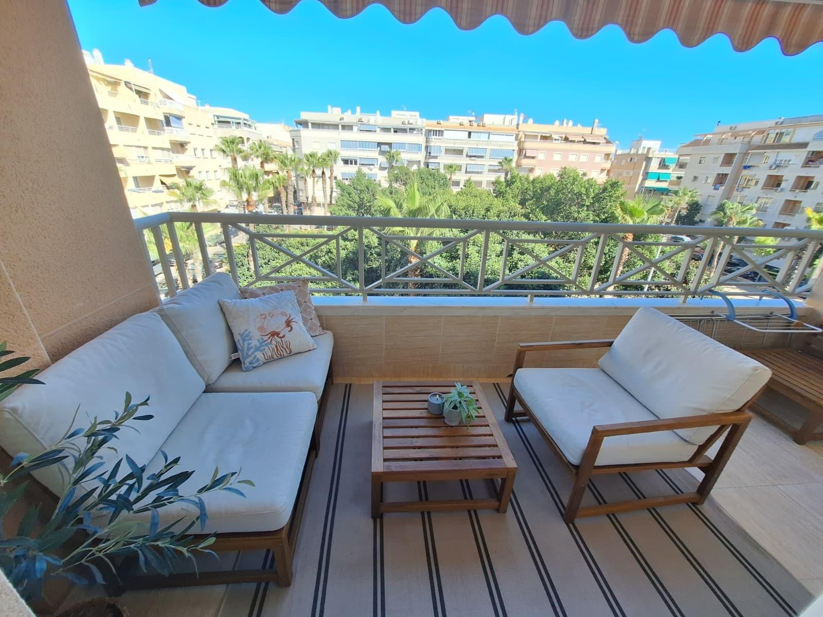 For sale - 2 Bedroom 1 Bathroom Apartment in Torrevieja - Playa Del Cura  - Alicante