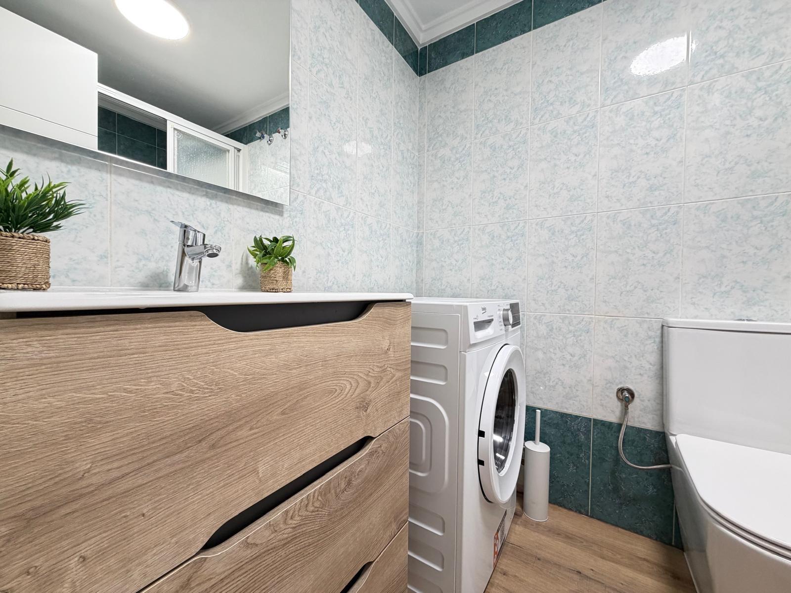For sale - 3 Bedroom 2 Bathroom Apartment in Torrevieja - PARQUE DE LAS NACIONES  - Alicante