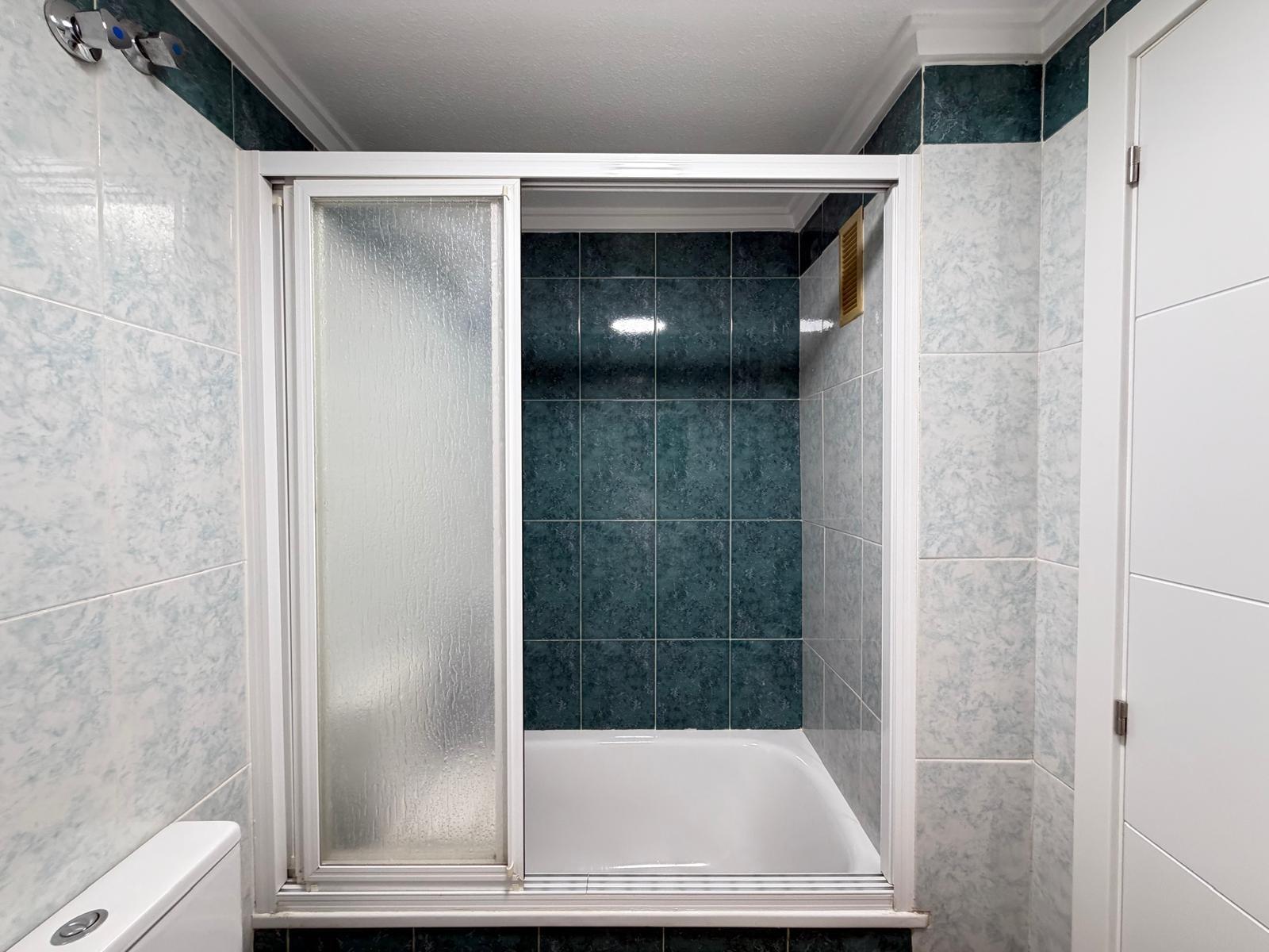 For sale - 3 Bedroom 2 Bathroom Apartment in Torrevieja - PARQUE DE LAS NACIONES  - Alicante