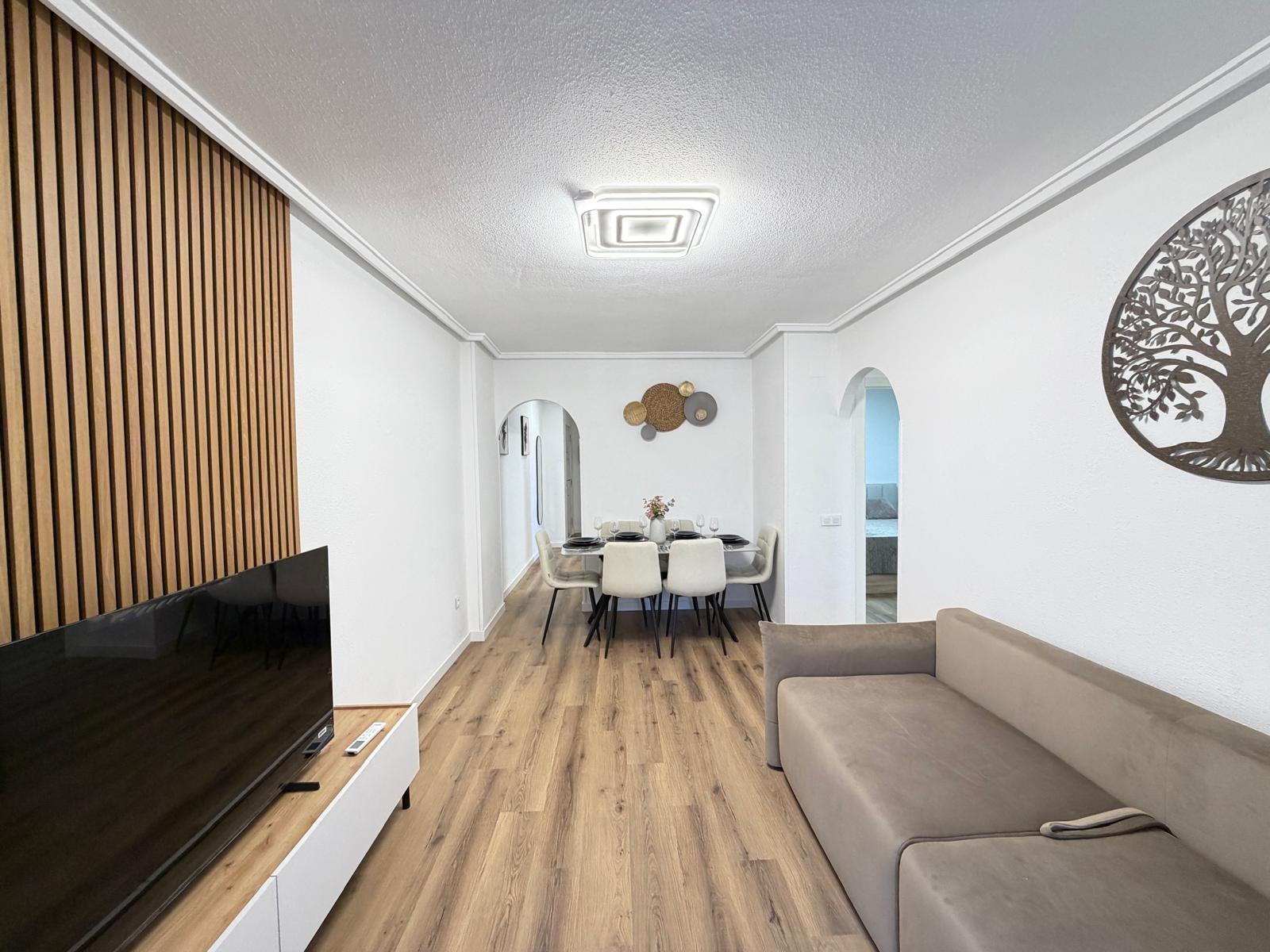 For sale - 3 Bedroom 2 Bathroom Apartment in Torrevieja - PARQUE DE LAS NACIONES  - Alicante