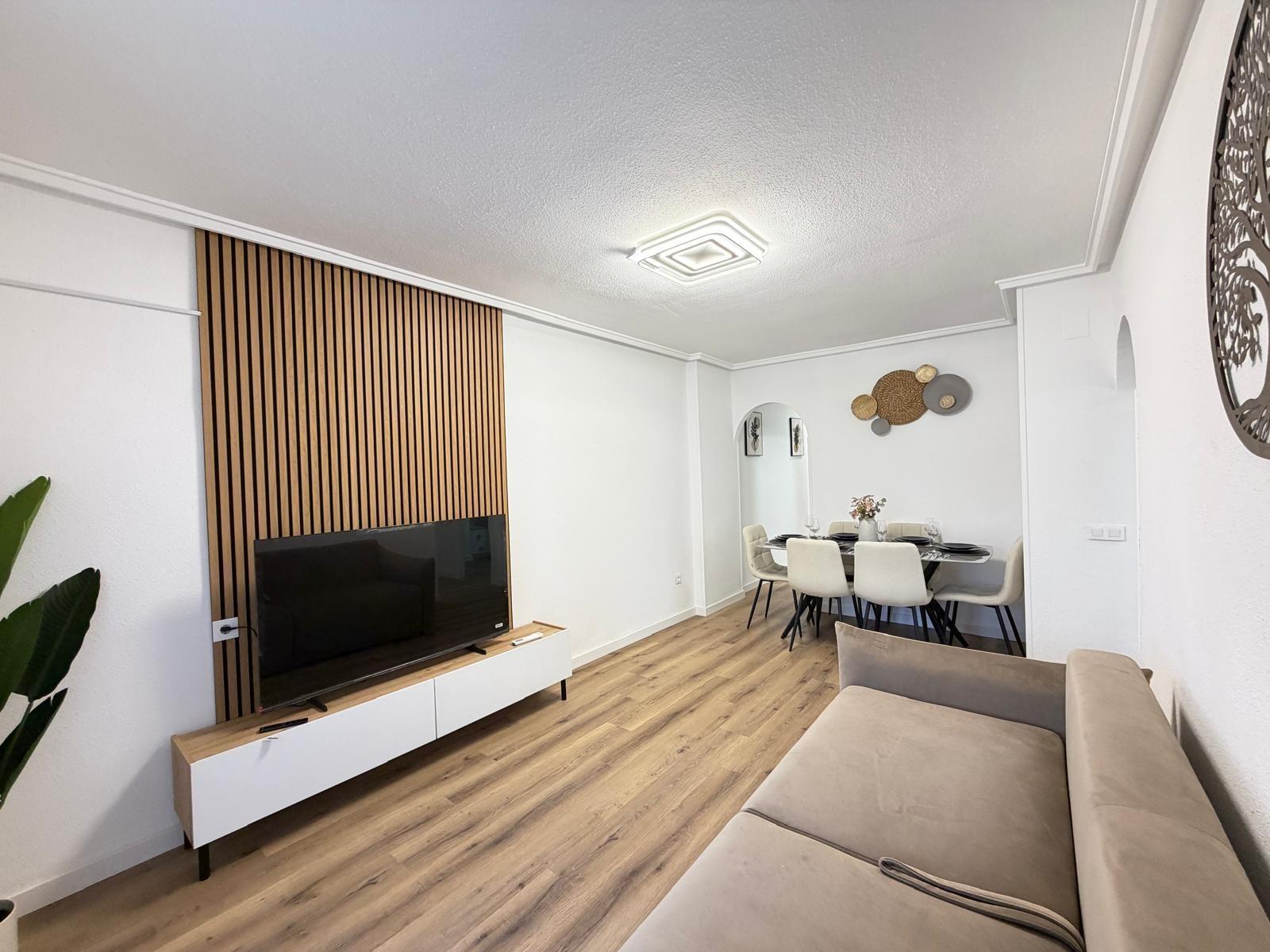For sale - 3 Bedroom 2 Bathroom Apartment in Torrevieja - PARQUE DE LAS NACIONES  - Alicante