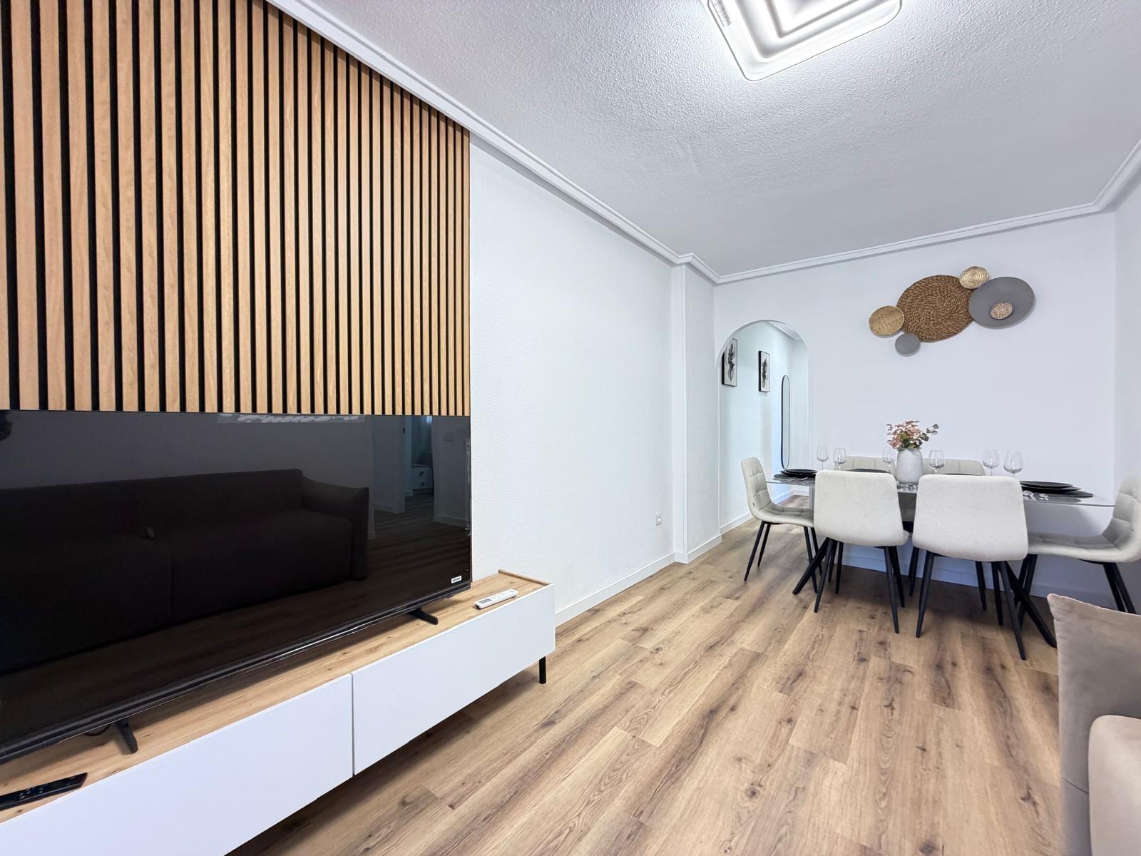For sale - 3 Bedroom 2 Bathroom Apartment in Torrevieja - PARQUE DE LAS NACIONES  - Alicante