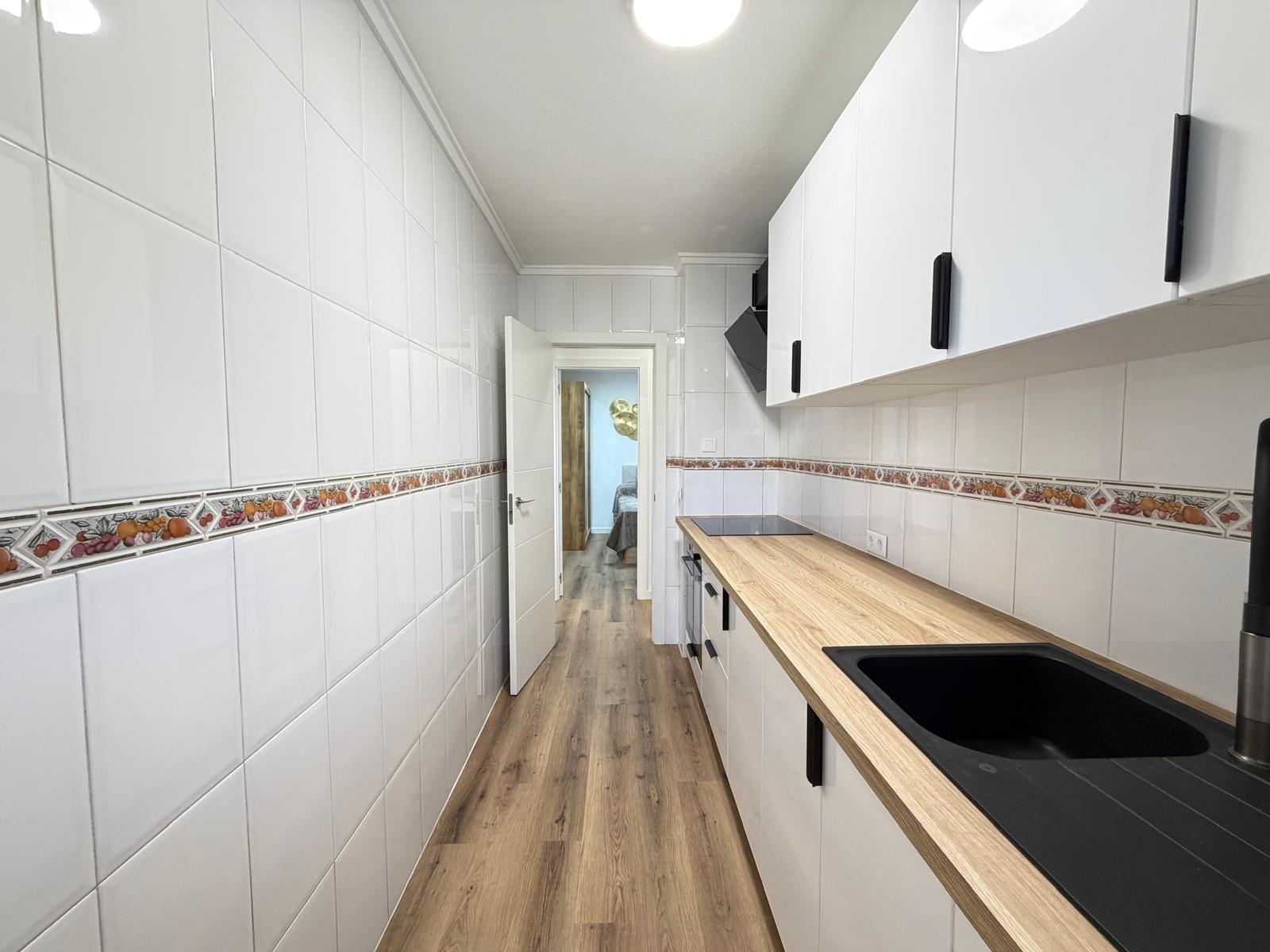 For sale - 3 Bedroom 2 Bathroom Apartment in Torrevieja - PARQUE DE LAS NACIONES  - Alicante