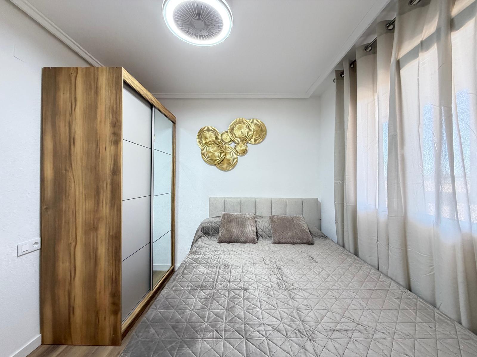 For sale - 3 Bedroom 2 Bathroom Apartment in Torrevieja - PARQUE DE LAS NACIONES  - Alicante
