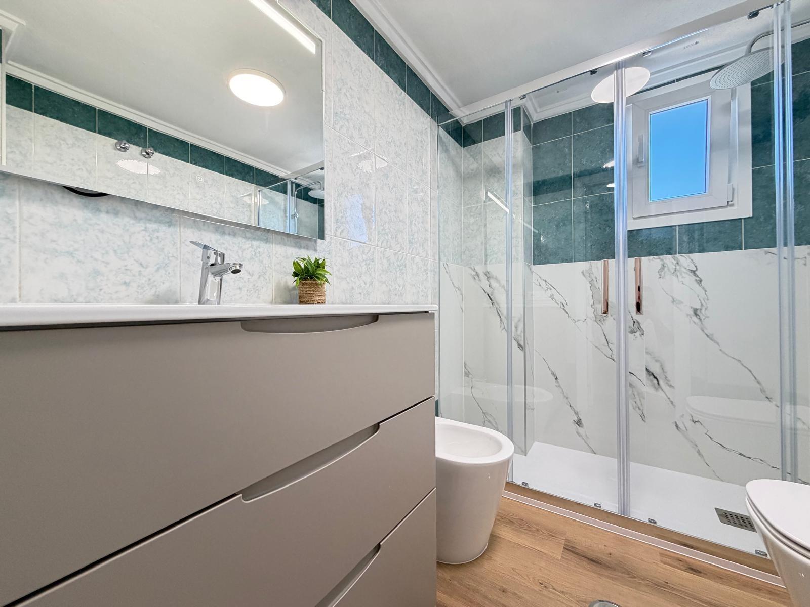 For sale - 3 Bedroom 2 Bathroom Apartment in Torrevieja - PARQUE DE LAS NACIONES  - Alicante
