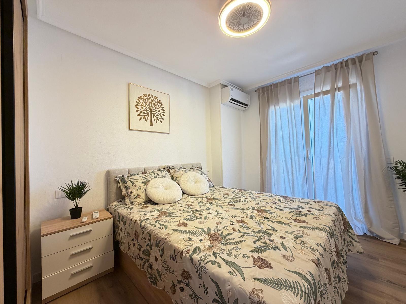 For sale - 3 Bedroom 2 Bathroom Apartment in Torrevieja - PARQUE DE LAS NACIONES  - Alicante