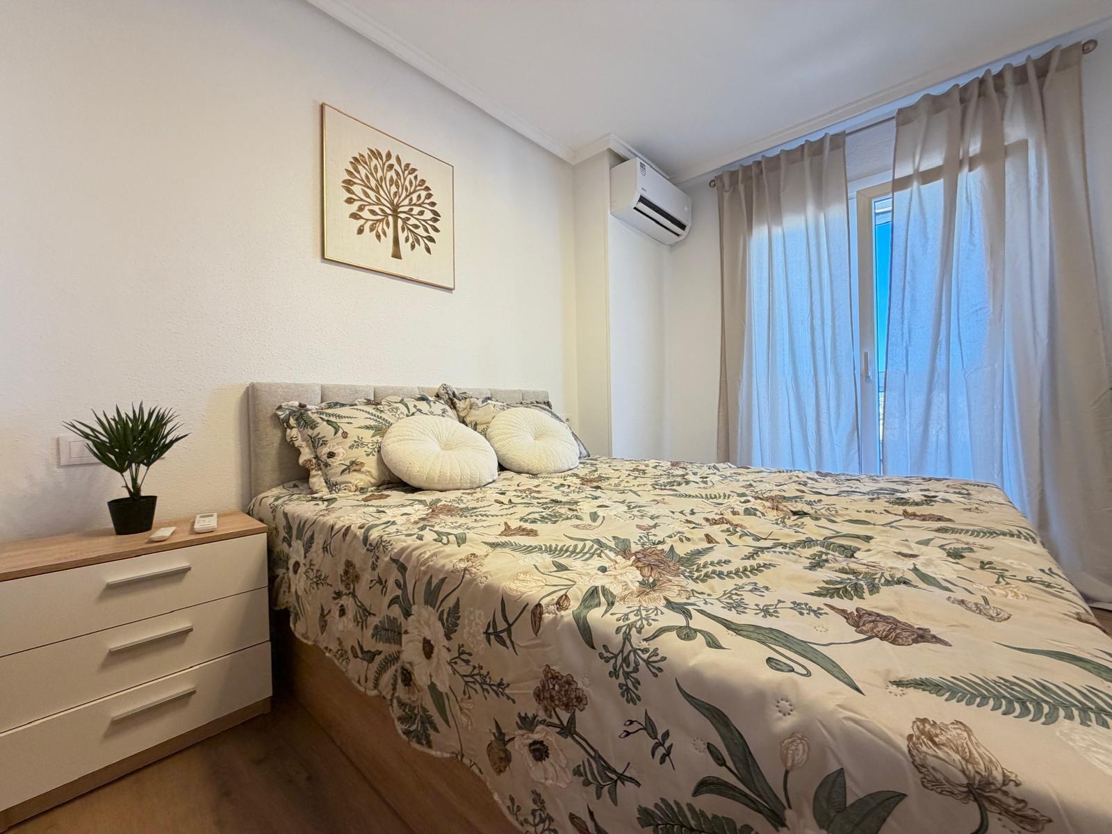 For sale - 3 Bedroom 2 Bathroom Apartment in Torrevieja - PARQUE DE LAS NACIONES  - Alicante