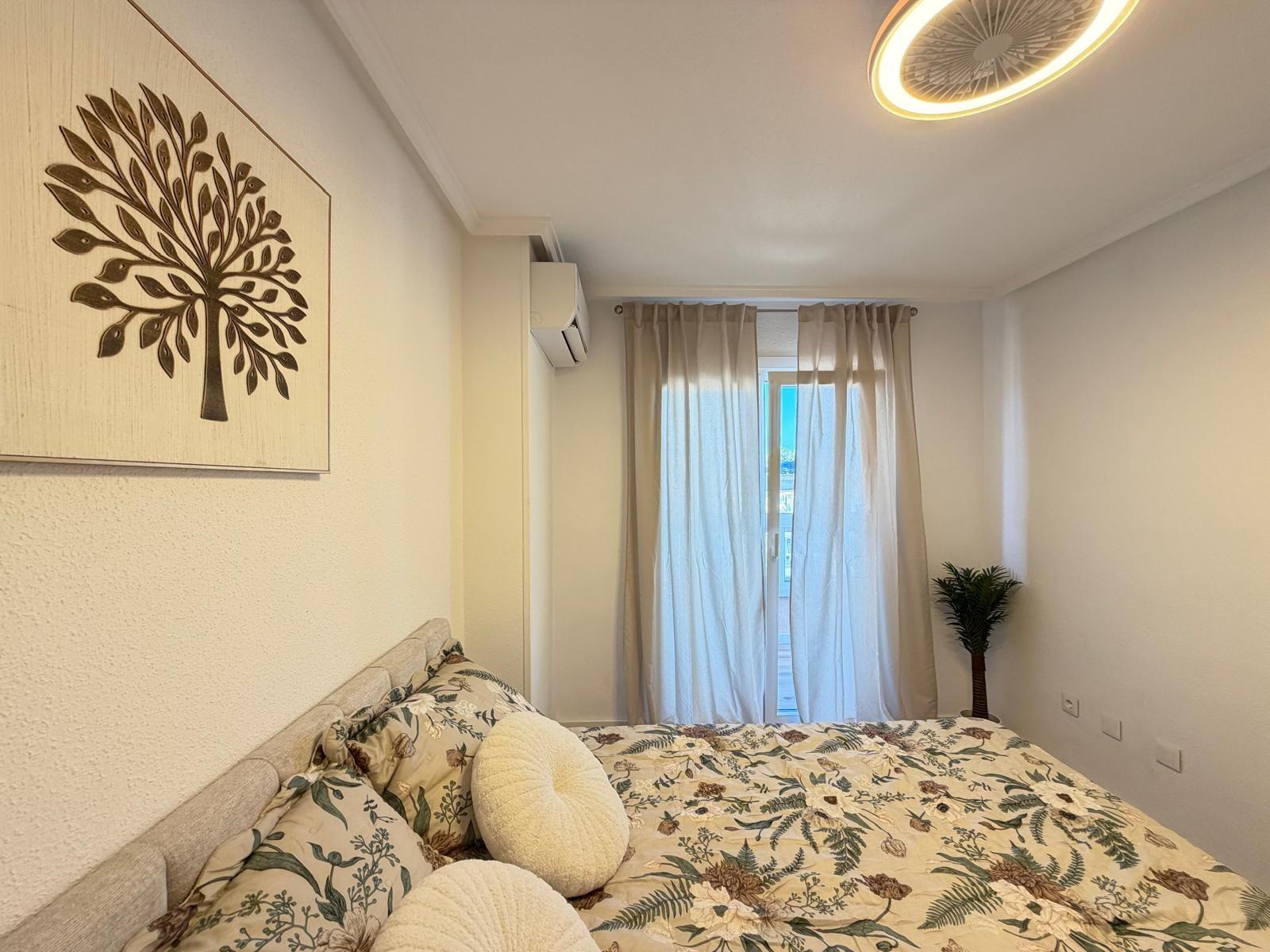 For sale - 3 Bedroom 2 Bathroom Apartment in Torrevieja - PARQUE DE LAS NACIONES  - Alicante