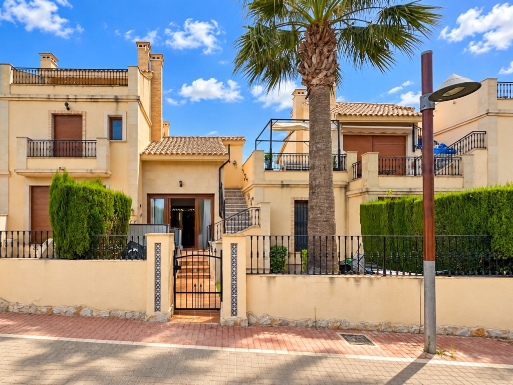 2 Bedroom 2 Bathroom Town House in La Finca Golf Resort