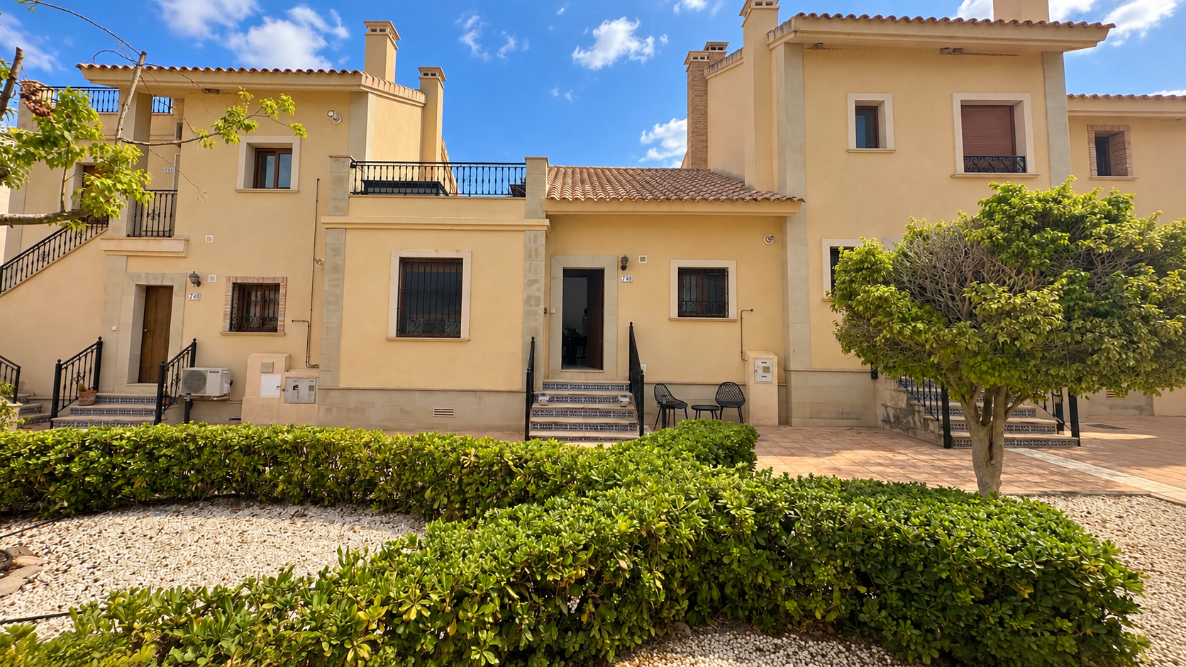 For sale - 2 Bedroom 2 Bathroom Town House in La Finca Golf Resort - Inland  - Alicante