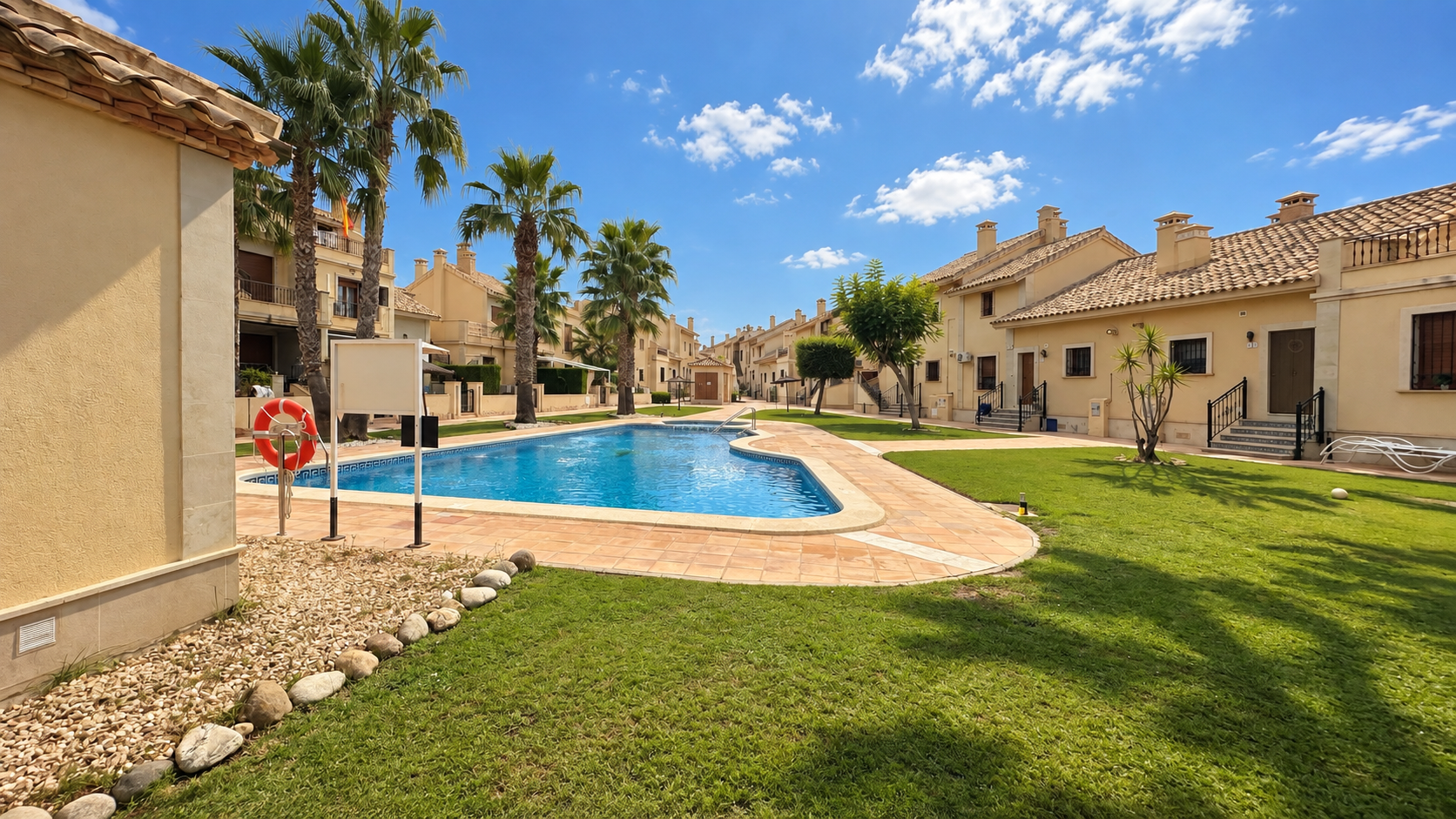For sale - 2 Bedroom 2 Bathroom Town House in La Finca Golf Resort - Inland  - Alicante