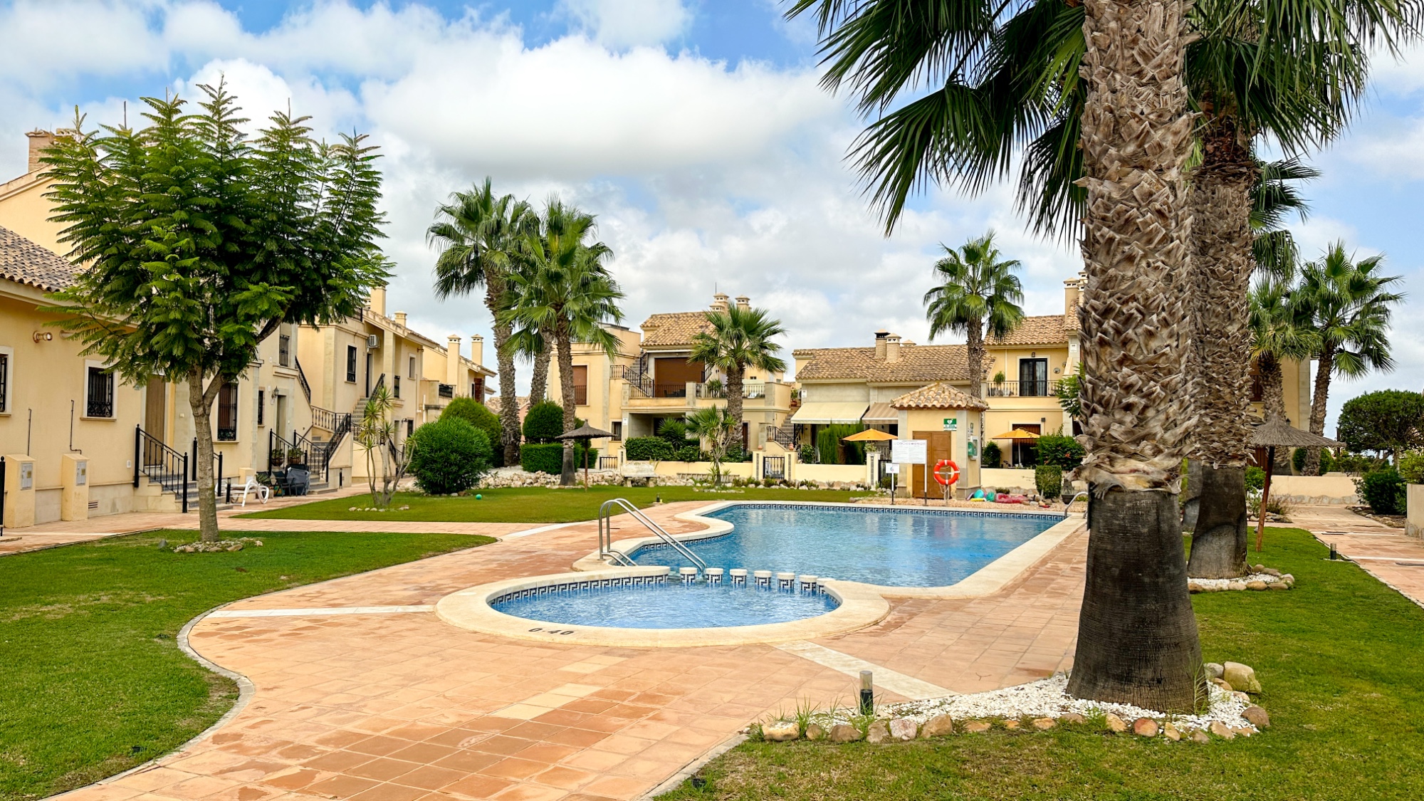 For sale - 2 Bedroom 2 Bathroom Town House in La Finca Golf Resort - Inland  - Alicante