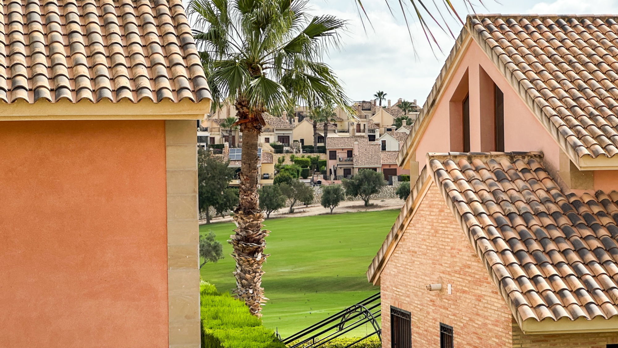 For sale - 2 Bedroom 2 Bathroom Town House in La Finca Golf Resort - Inland  - Alicante