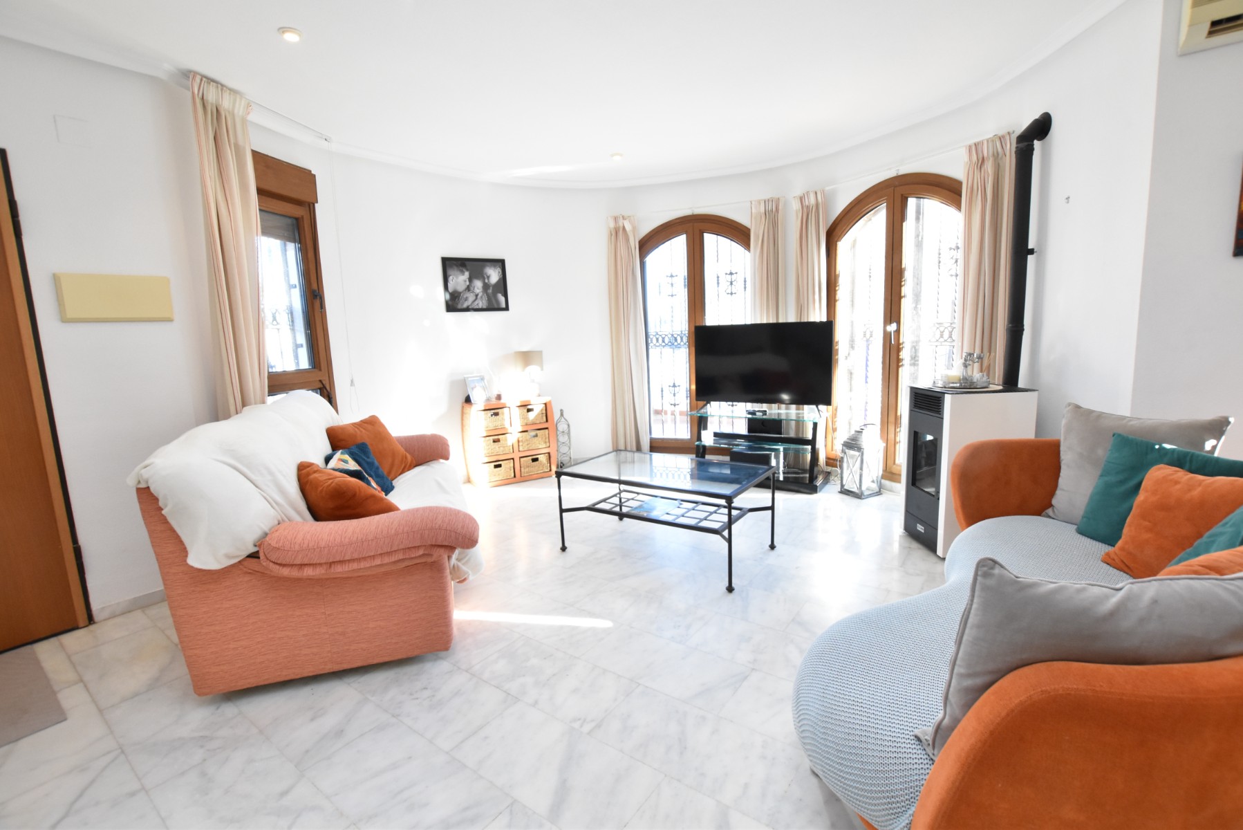 For sale - 3 Bedroom 2 Bathroom Villa in Algorfa - Inland  - Alicante