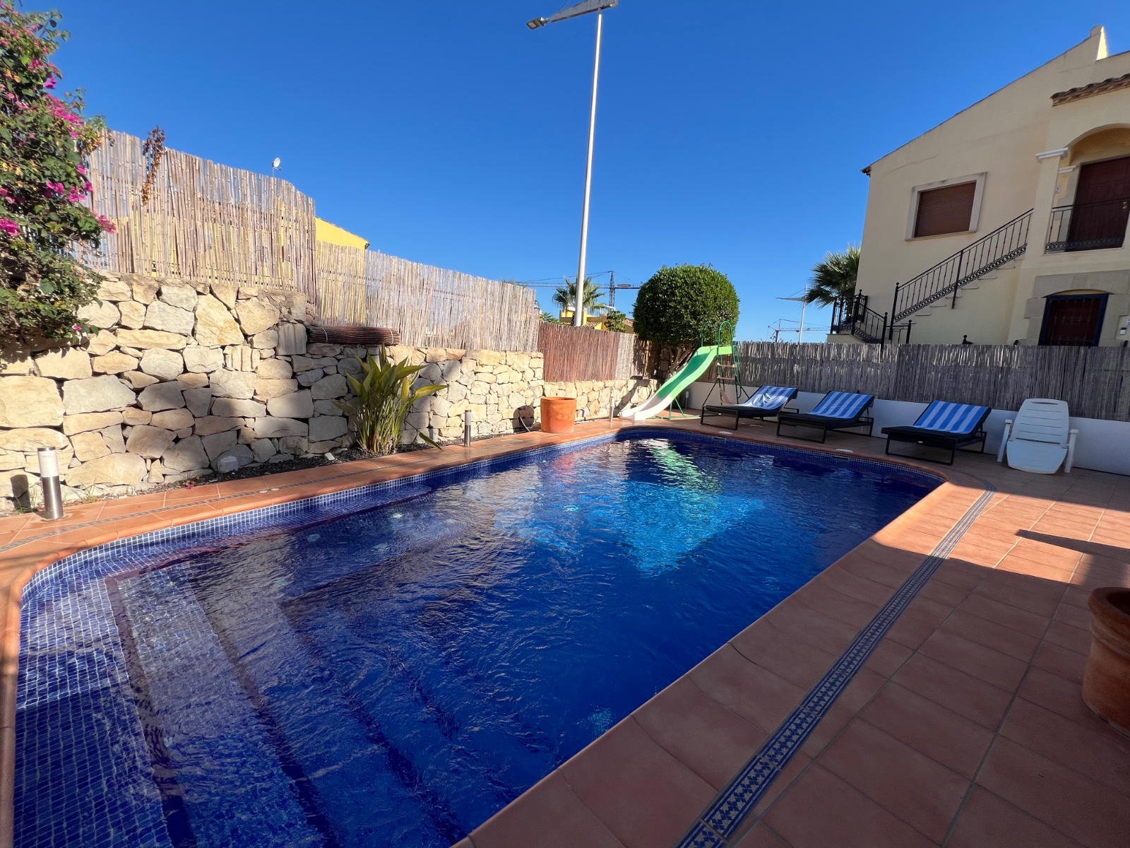 For sale - 3 Bedroom 2 Bathroom Villa in Algorfa - Inland  - Alicante