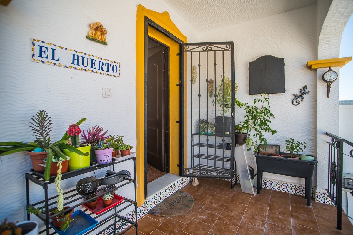 For sale - 3 Bedroom 1 Bathroom Villa in Vistabella Golf Entre Naranjos - Inland  - Alicante