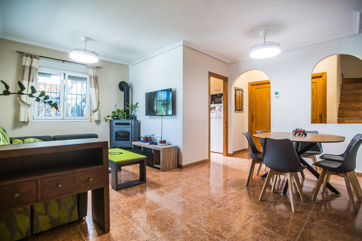 For sale - 3 Bedroom 1 Bathroom Villa in Vistabella Golf Entre Naranjos - Inland  - Alicante