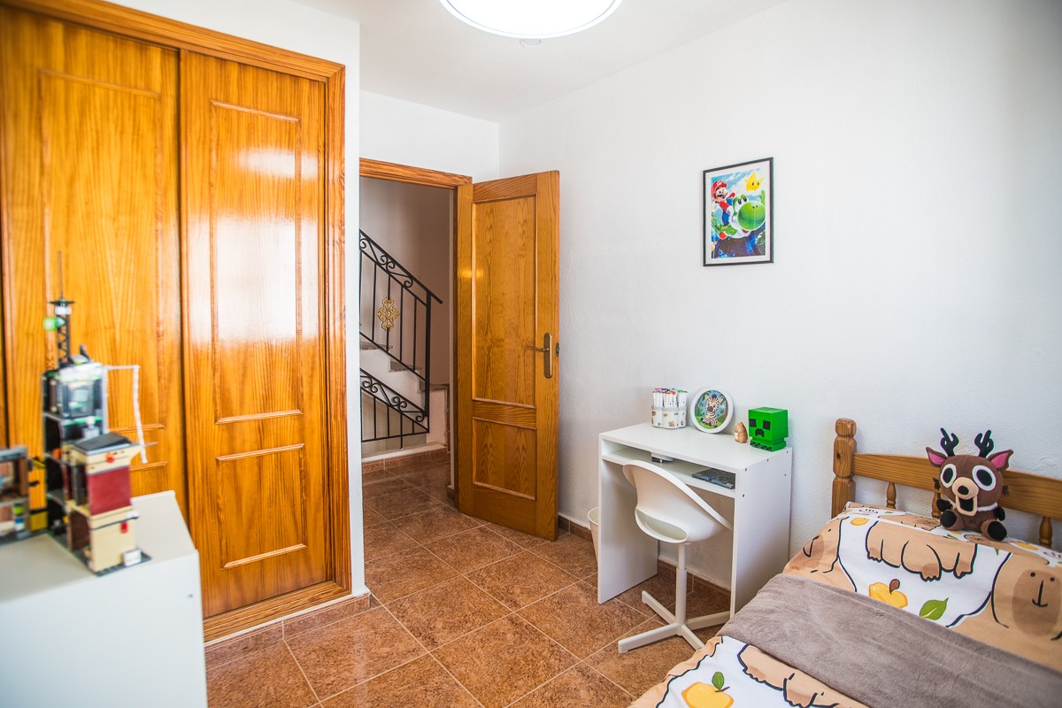 For sale - 3 Bedroom 1 Bathroom Villa in Vistabella Golf Entre Naranjos - Inland  - Alicante