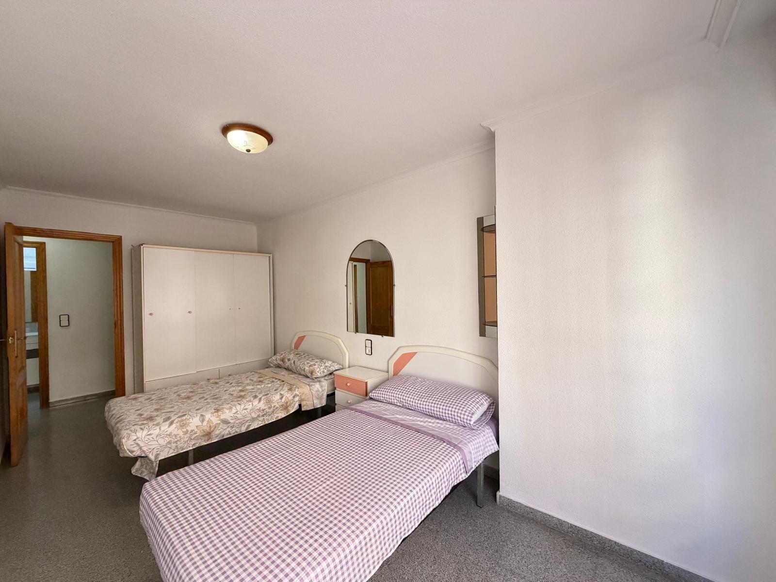 For sale - 2 Bedroom 1 Bathroom Apartment in Torrevieja - Playa Del Cura  - Alicante