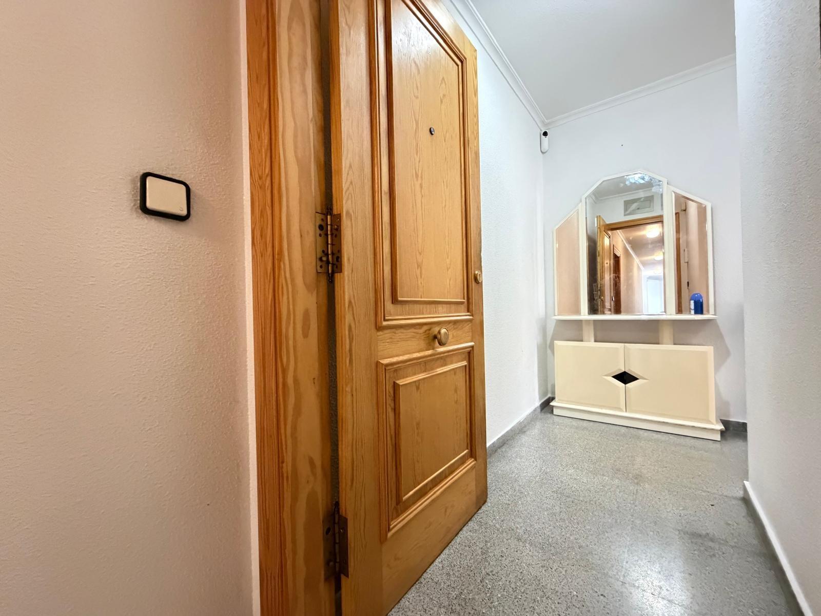 For sale - 2 Bedroom 1 Bathroom Apartment in Torrevieja - Playa Del Cura  - Alicante