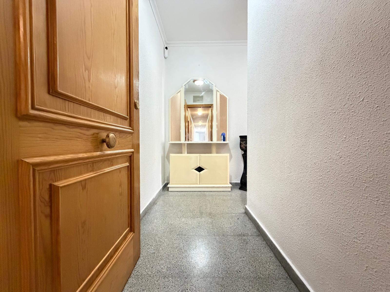 For sale - 2 Bedroom 1 Bathroom Apartment in Torrevieja - Playa Del Cura  - Alicante
