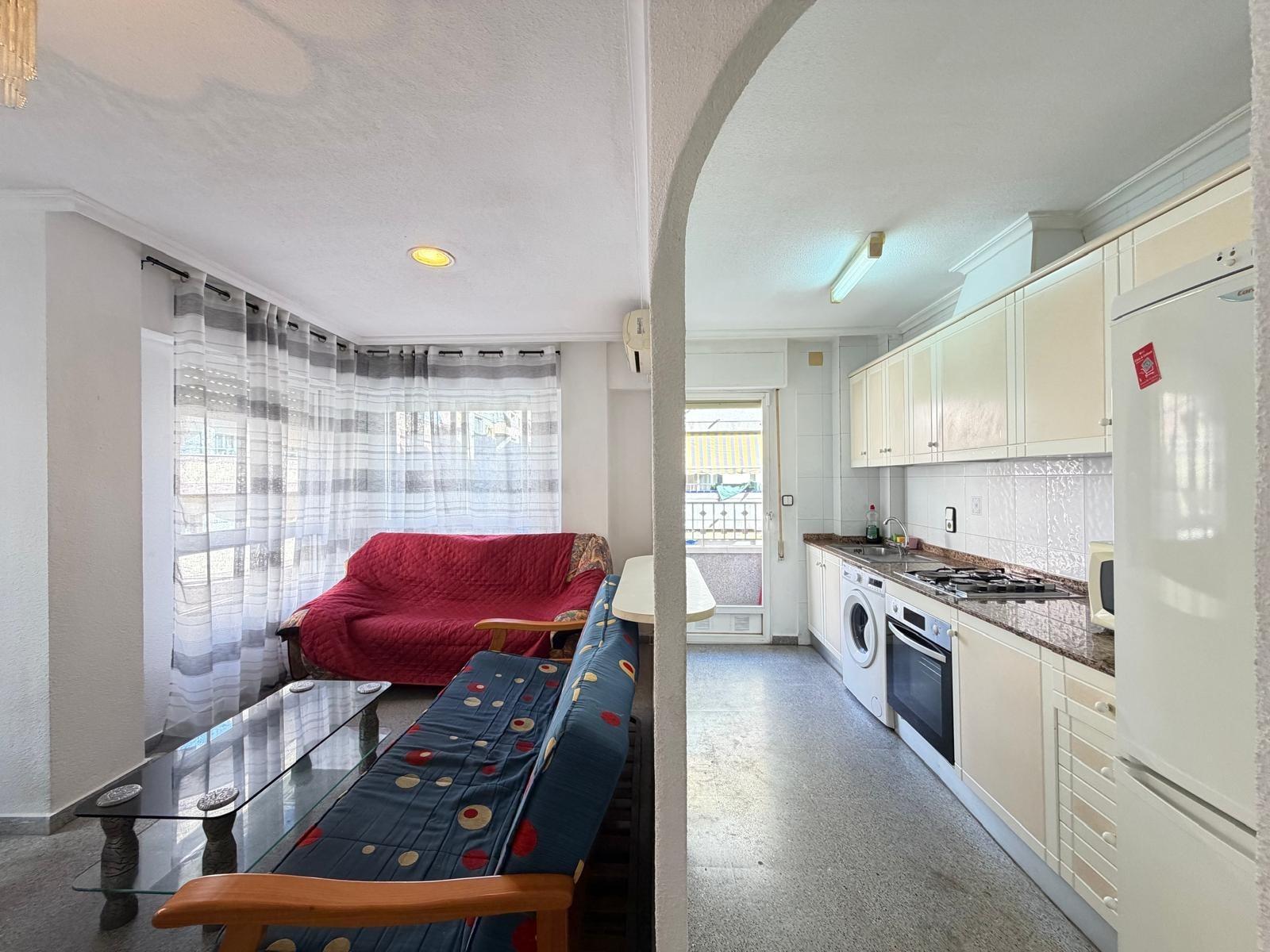 For sale - 2 Bedroom 1 Bathroom Apartment in Torrevieja - Playa Del Cura  - Alicante