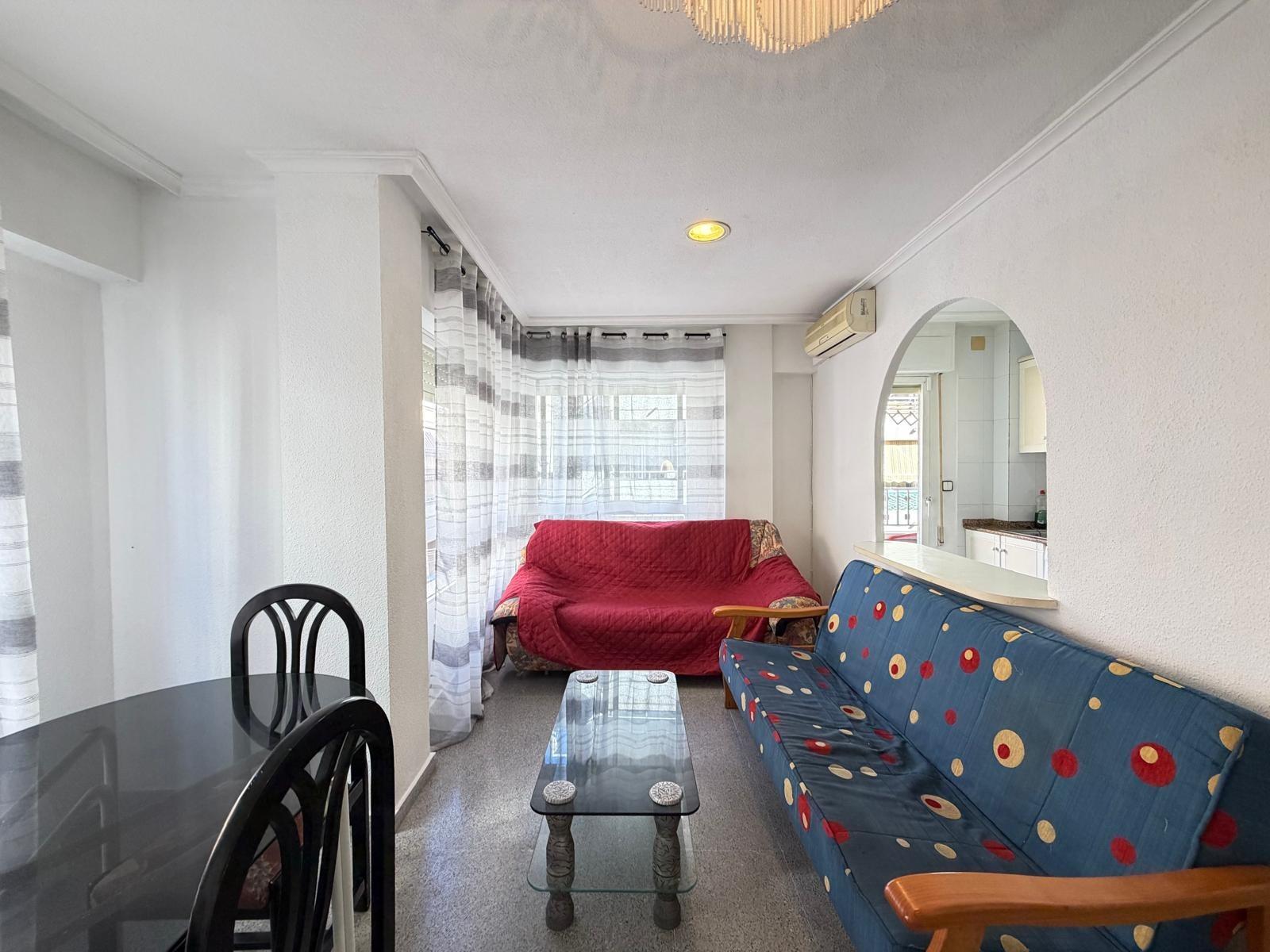 For sale - 2 Bedroom 1 Bathroom Apartment in Torrevieja - Playa Del Cura  - Alicante