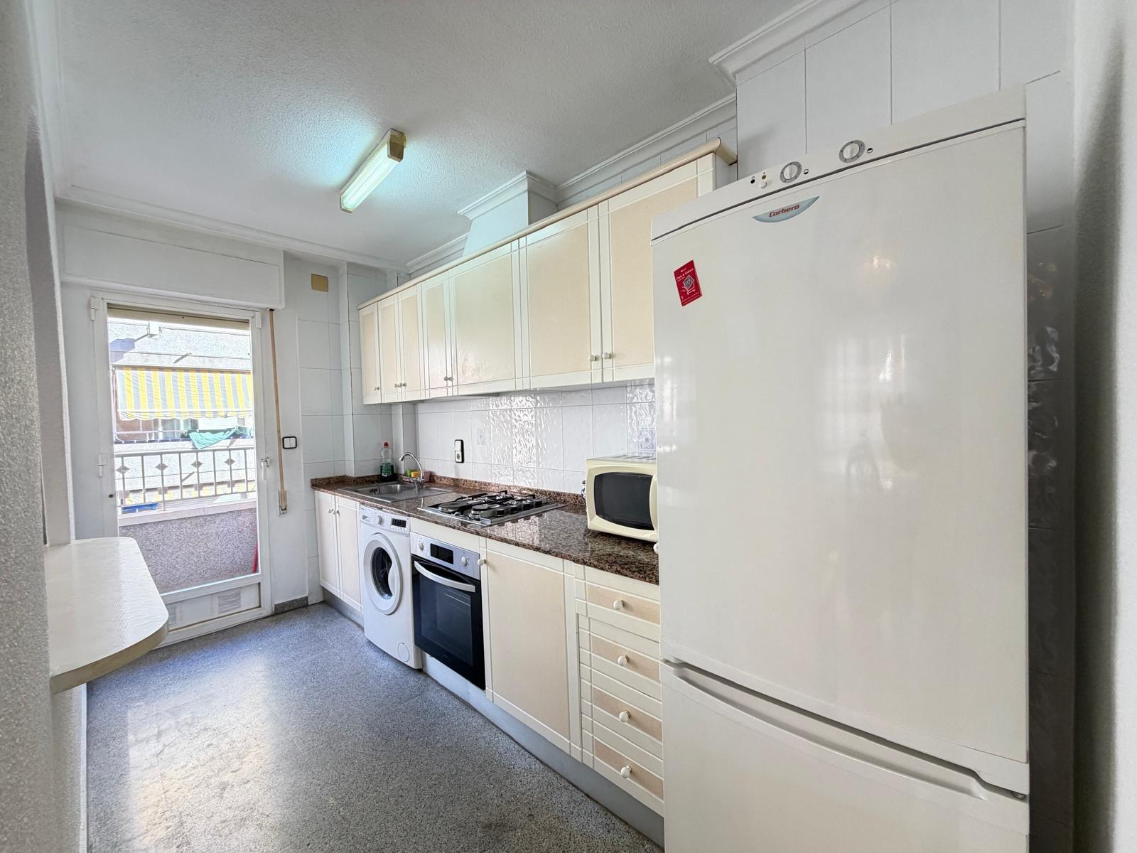 For sale - 2 Bedroom 1 Bathroom Apartment in Torrevieja - Playa Del Cura  - Alicante