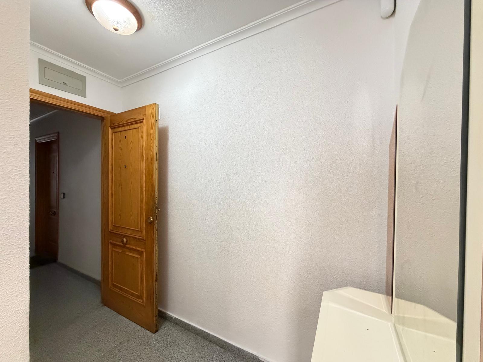 For sale - 2 Bedroom 1 Bathroom Apartment in Torrevieja - Playa Del Cura  - Alicante