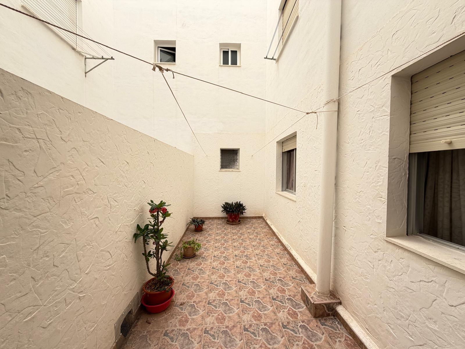 For sale - 3 Bedroom 2 Bathroom Apartment in Torrevieja - Las Piscinas Naturales  - Alicante