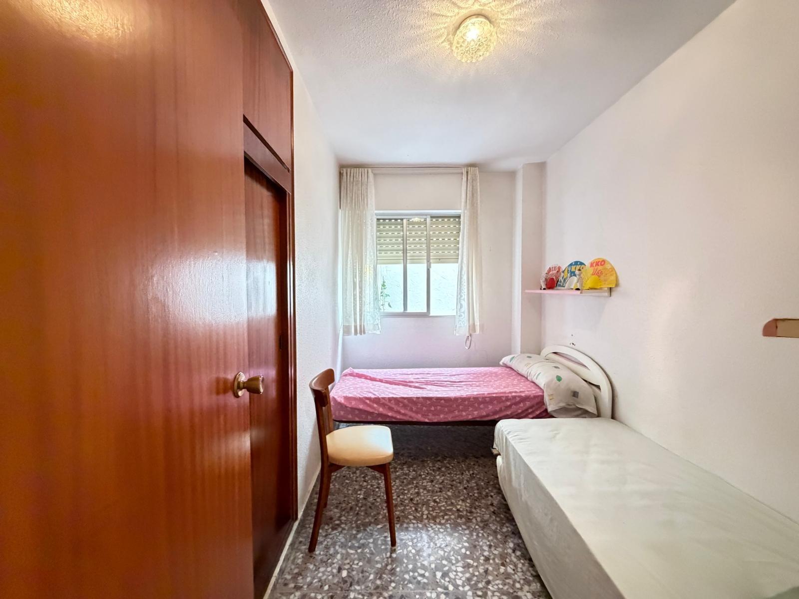 For sale - 3 Bedroom 2 Bathroom Apartment in Torrevieja - Las Piscinas Naturales  - Alicante