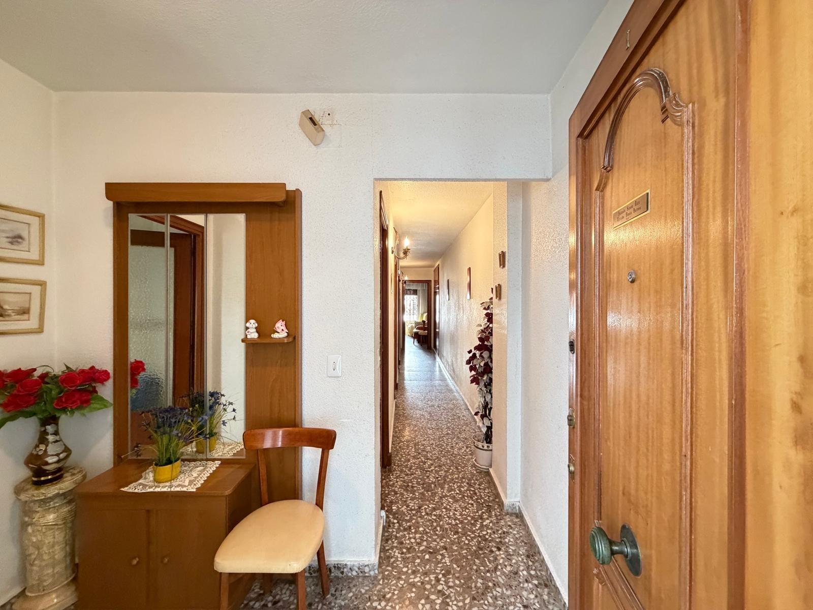 For sale - 3 Bedroom 2 Bathroom Apartment in Torrevieja - Las Piscinas Naturales  - Alicante