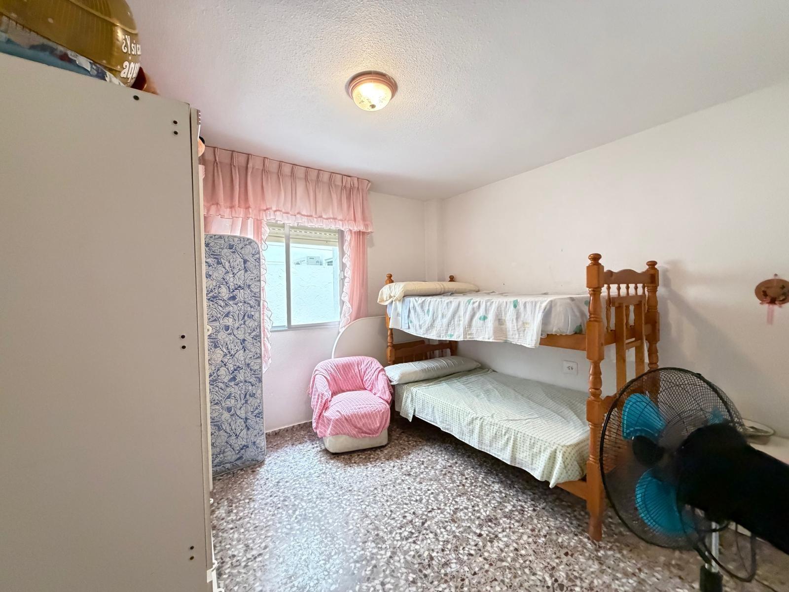For sale - 3 Bedroom 2 Bathroom Apartment in Torrevieja - Las Piscinas Naturales  - Alicante