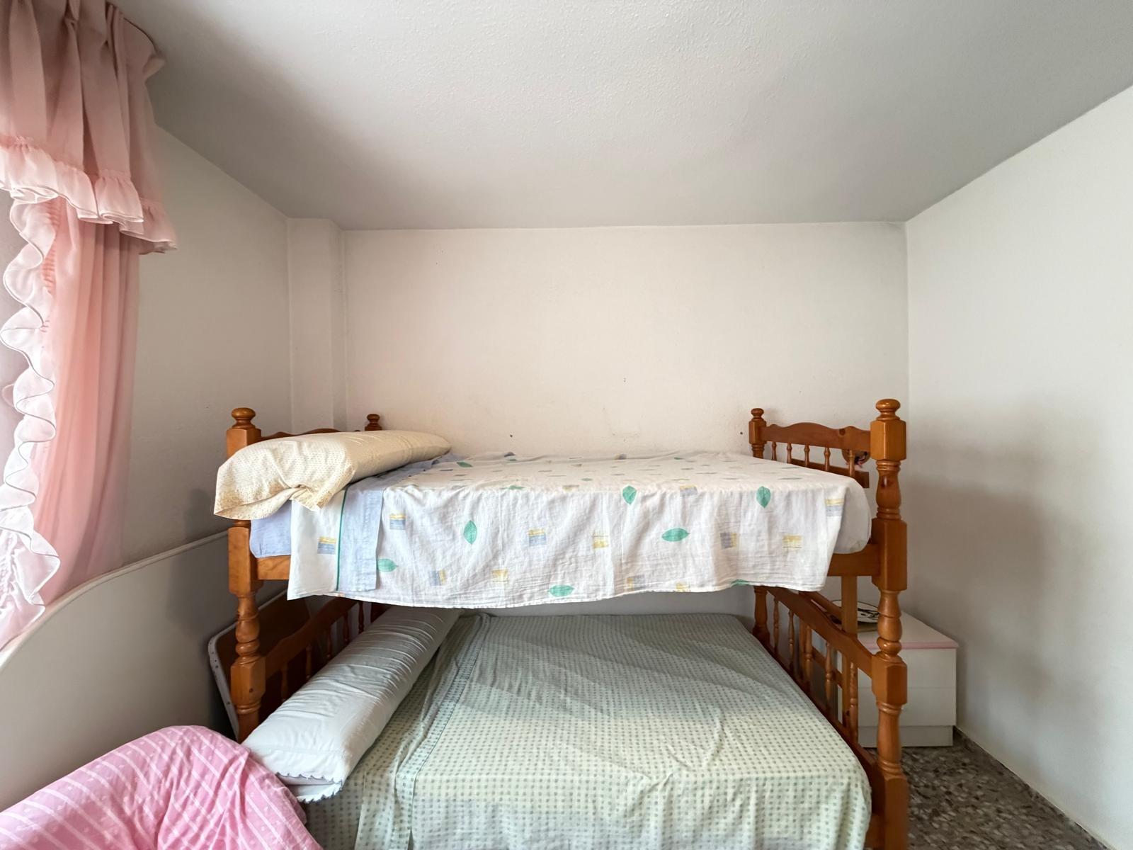 For sale - 3 Bedroom 2 Bathroom Apartment in Torrevieja - Las Piscinas Naturales  - Alicante