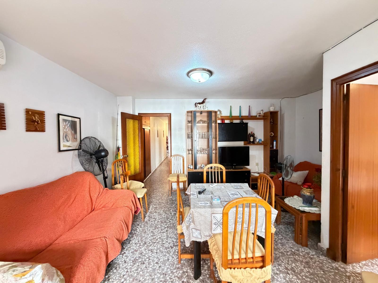 For sale - 3 Bedroom 2 Bathroom Apartment in Torrevieja - Las Piscinas Naturales  - Alicante