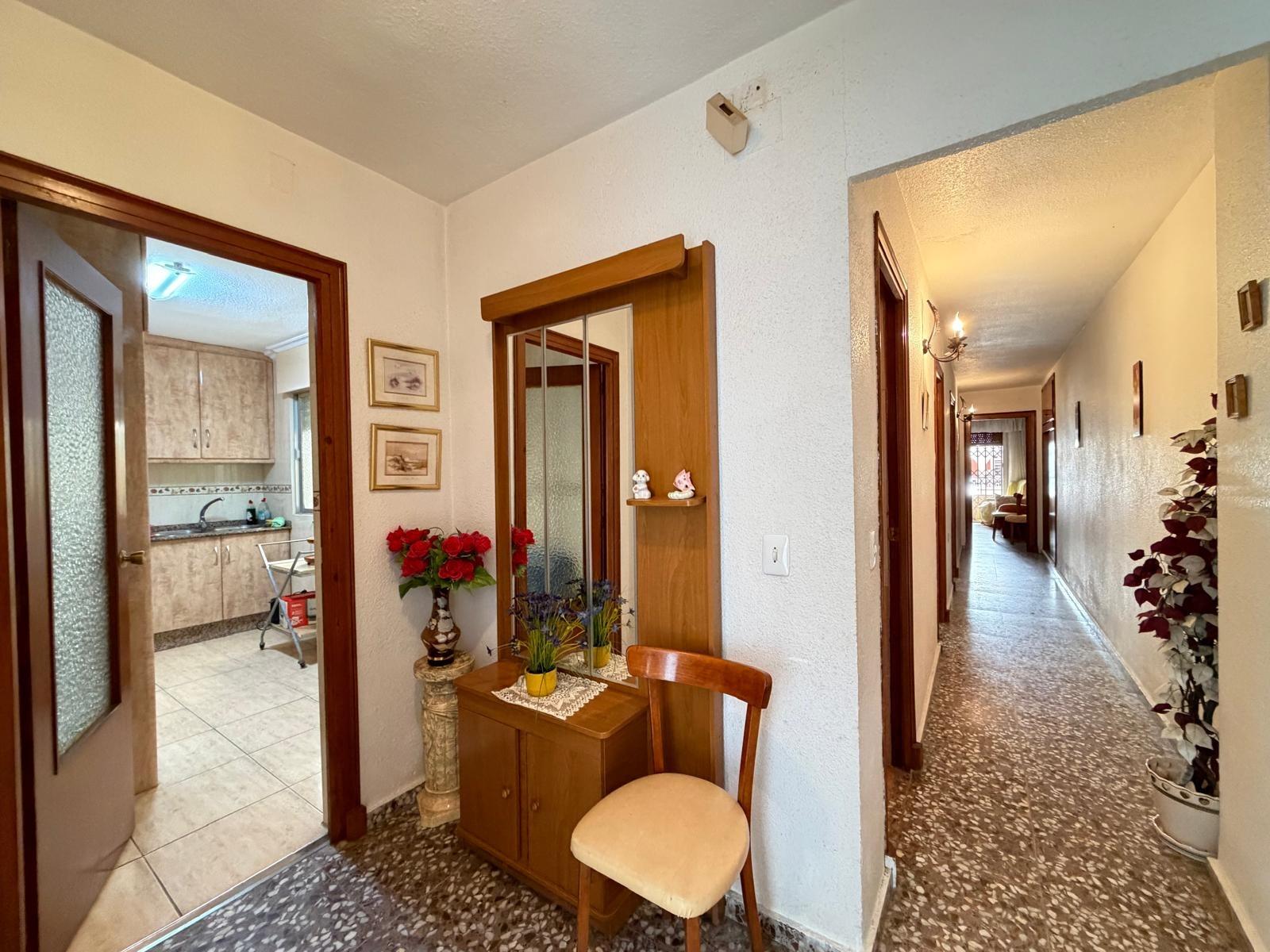 For sale - 3 Bedroom 2 Bathroom Apartment in Torrevieja - Las Piscinas Naturales  - Alicante