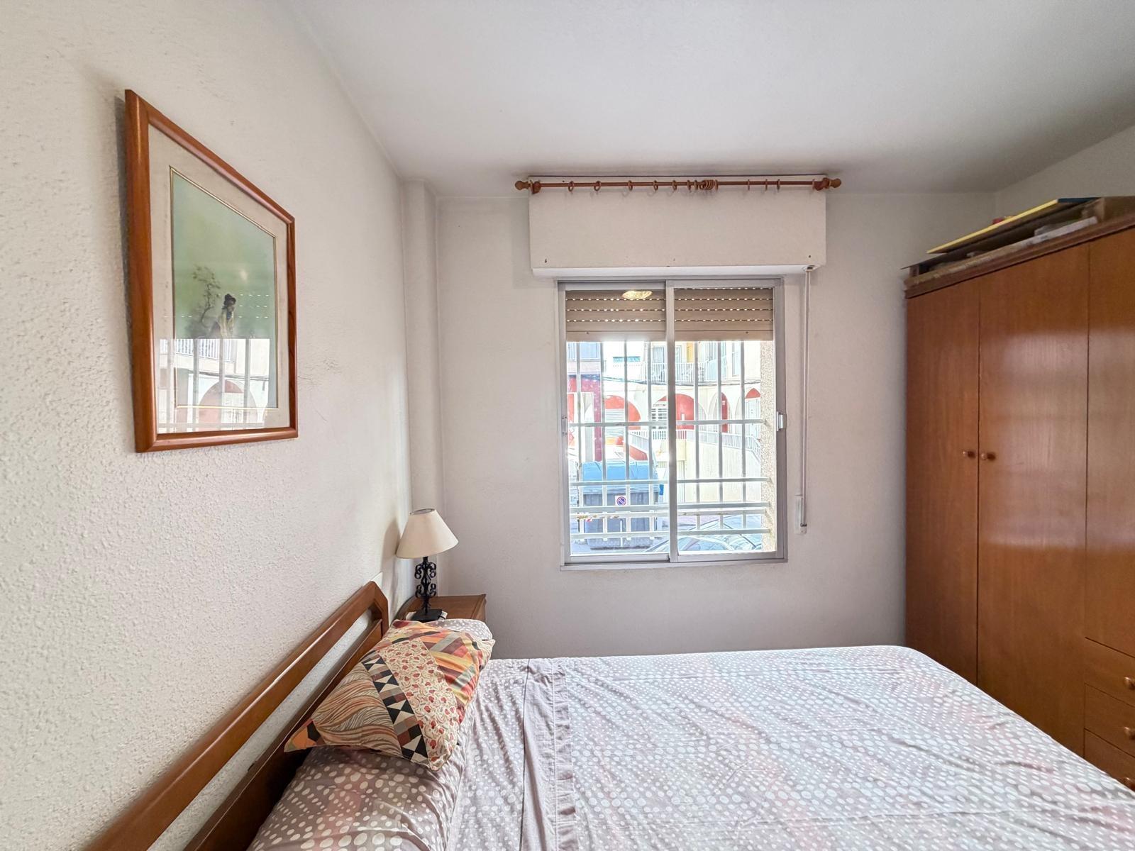 For sale - 3 Bedroom 2 Bathroom Apartment in Torrevieja - Las Piscinas Naturales  - Alicante