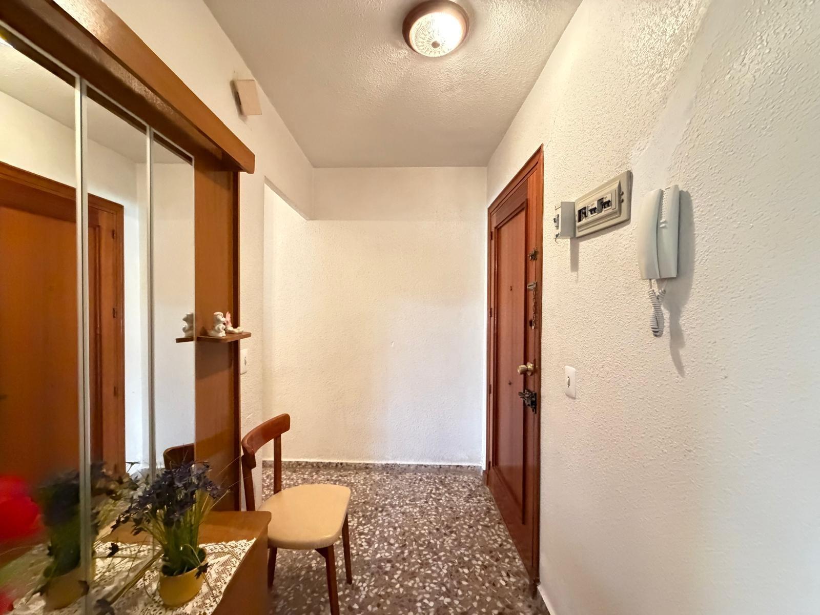 For sale - 3 Bedroom 2 Bathroom Apartment in Torrevieja - Las Piscinas Naturales  - Alicante